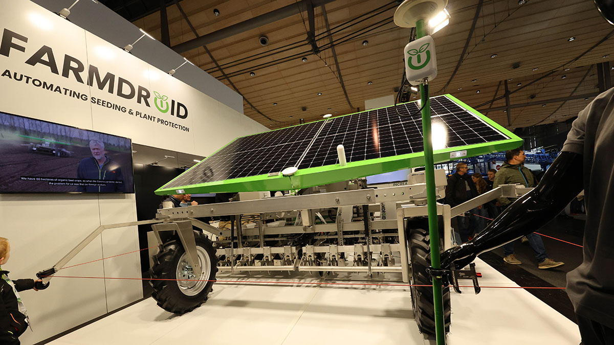 Farmdroid-Agritechnica-Robotik Farmdroid auf der Agritechnica - DLG Praktikerstunde